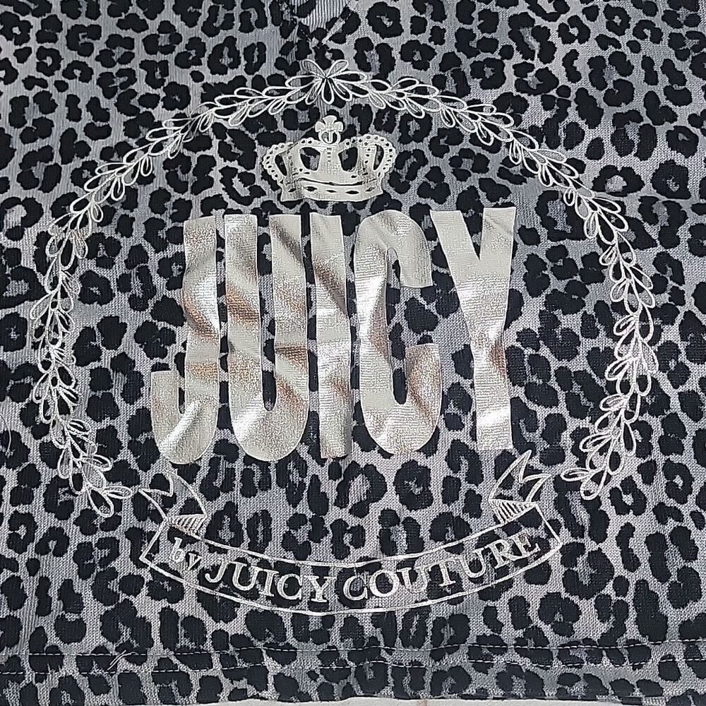 JUICY by Juicy Couture Leaport Print Cropped Top size Medium Black and Gray